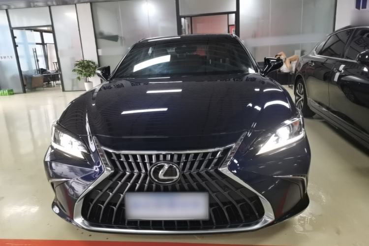 Used Lexus ES 2022 260 Excellence Edition
