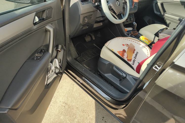 Used Volkswagen Tiguan L 2018 330TSI Automatic Two-Wheel Drive Luxury Edition