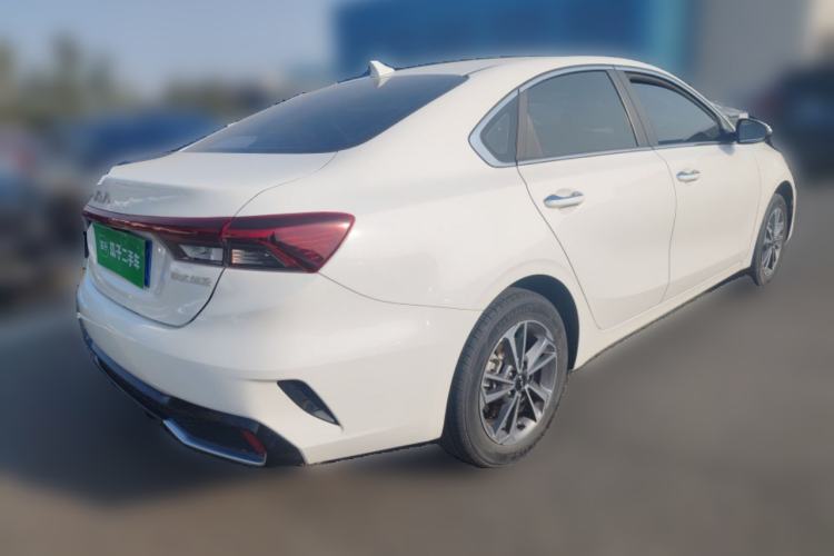 Used Kia K3 2023 1.5L CVT Luxury Edition Rear Right 45 Deg