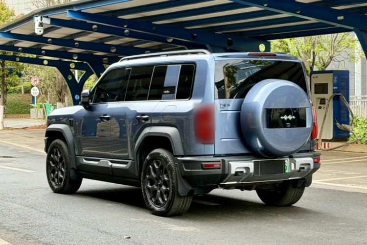 Used Formula Leopard 5 2023 Cloud Ride Flagship Edition
