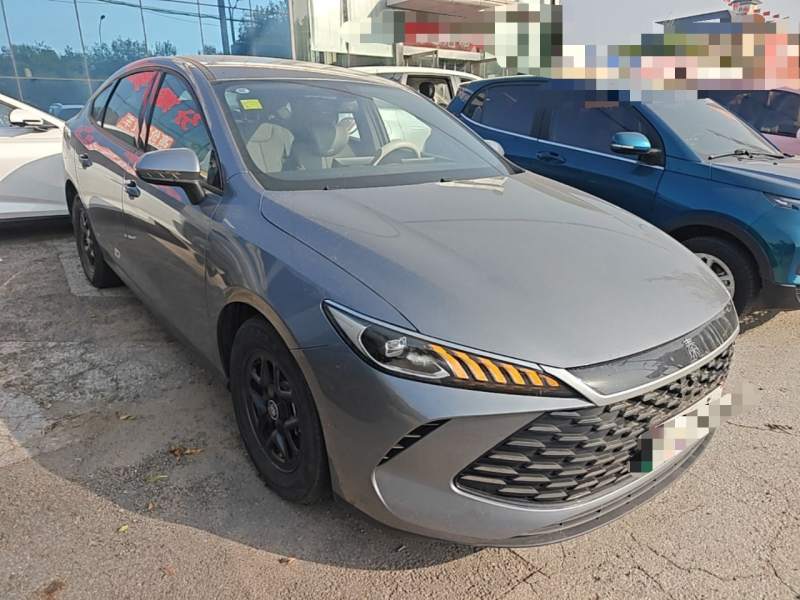 Used BYD Qin PLUS 2025 DM-i Smart Drive 55KM Leading Model — 3