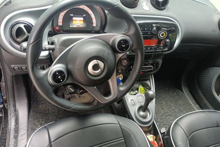 Used smart fortwo 2019 0.9T 66kW Hardtop Wind Power Edition China VI