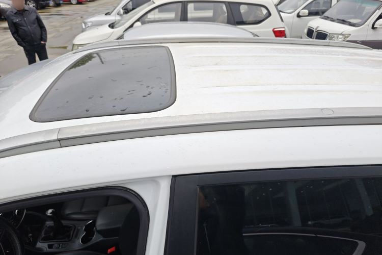 Used CHANGAN CS75 2016 2.0L Manual Luxury Version China V Standard Roof