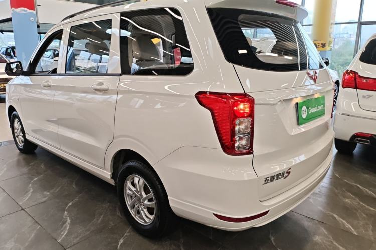 Used Wuling Hongguang 2019 1.5L S Standard Version China VI LAR
