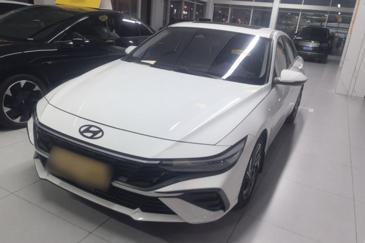 Used Hyundai Elantra 2023 1.5L CVT LUX Prestige Edition