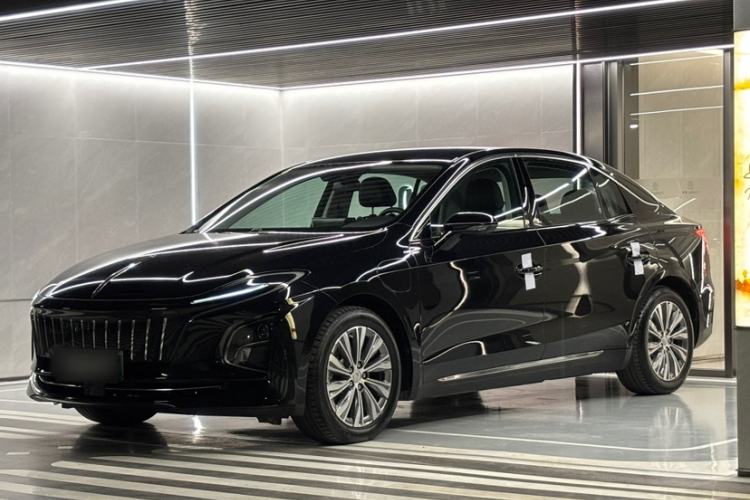 Used Hongqi E-QM5 2022 431 km Charge & Enjoy Edition