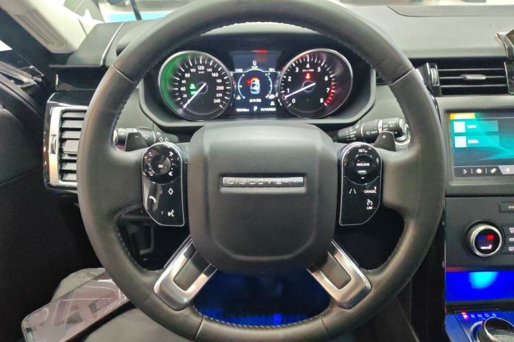 Used Land Rover Discovery 2018 3.0 SC V6 SE
