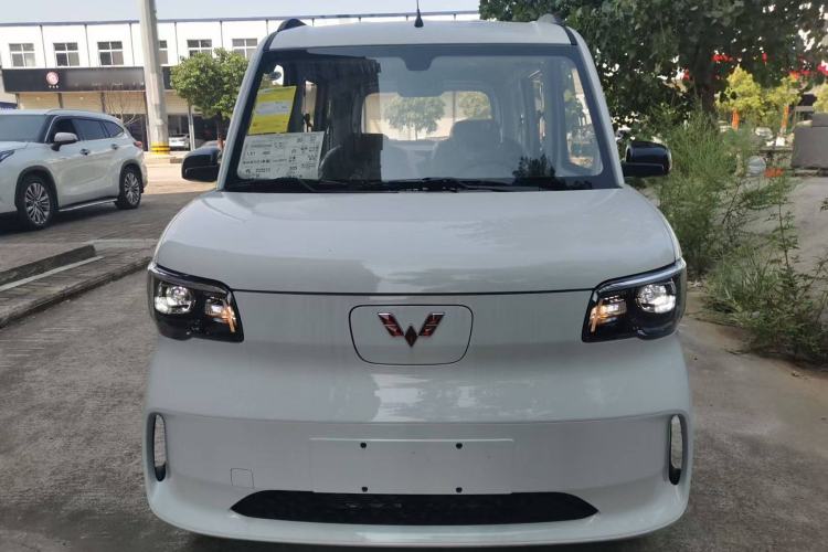 Used Wuling Zhiguang New Energy 2025 Model 305km Ambitious Edition