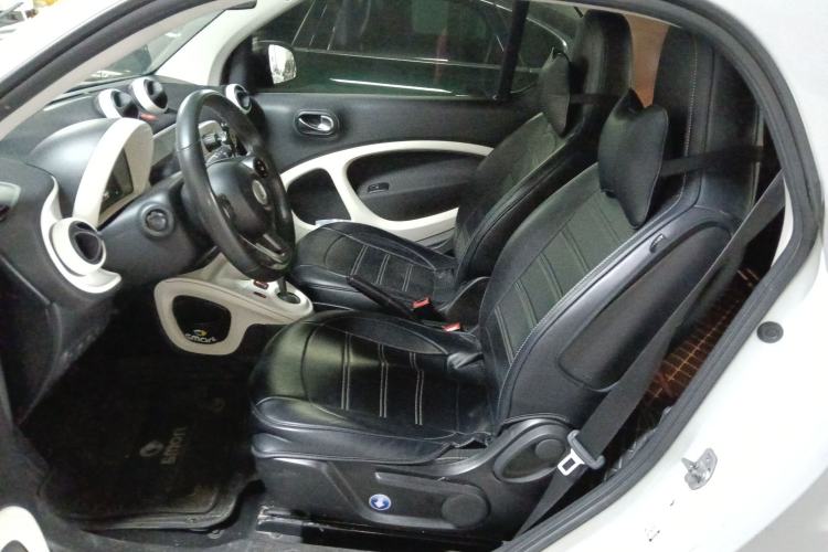 Used smart fortwo 2015 1.0L 52 kW Hardtop Passion Edition
