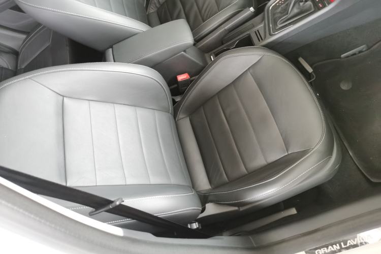 Used Volkswagen Gran Lavida 2017 1.6L Automatic Comfort Edition
