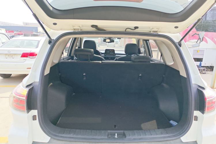 Used Kia Sportage R 2018 2.0L Automatic Smart Luxury Version China V Standard Trunk