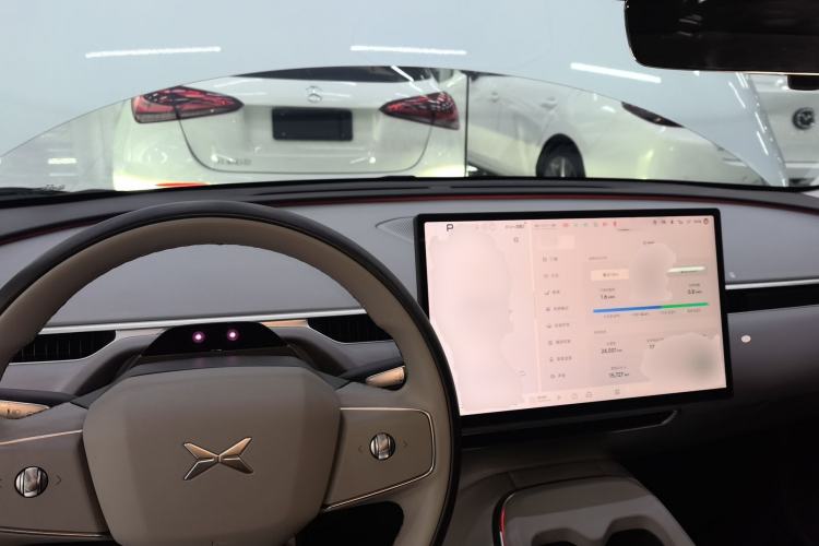 Used XPeng MONA M03 2025 620 Ultra-Long Range Plus Center Console