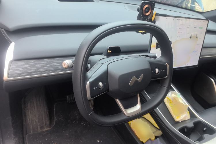 Used ONVO L60 2024 60 kWh All-Wheel Drive