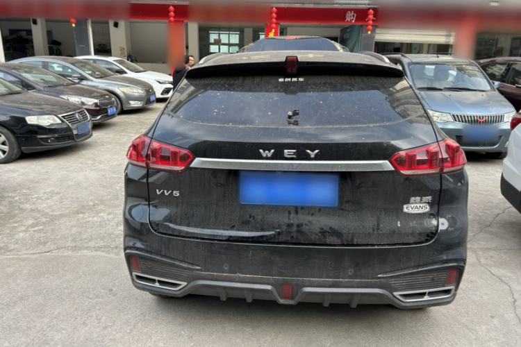 Used Wey VV5 2021 1.5T Two-Wheel Drive Color Pioneer
