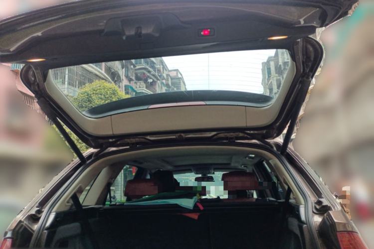 Used BMW X5 2011 xDrive35i Luxury Model
