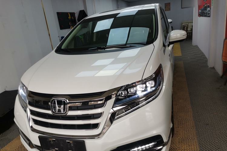 Used Honda Elysion 2019 2.0L Hybrid Luxury Edition