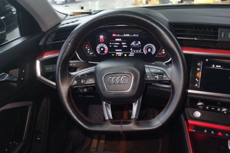 Used Audi Q3 2019 45 TFSI quattro Luxury Dynamic Edition Steering Wheel