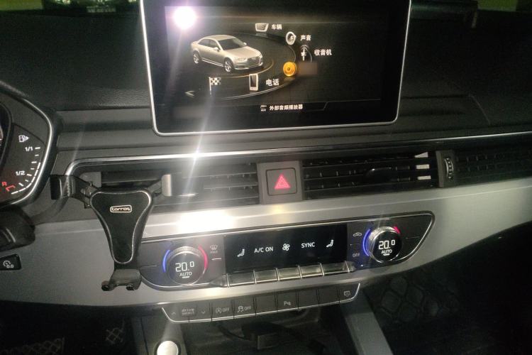 Used Audi A4L 2018 30th Anniversary Edition 40 TFSI Fashion Model
