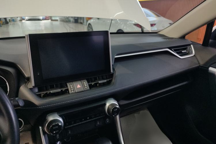 Used Toyota RAV4 2021 2.0L CVT 4x4 Style PLUS Edition
