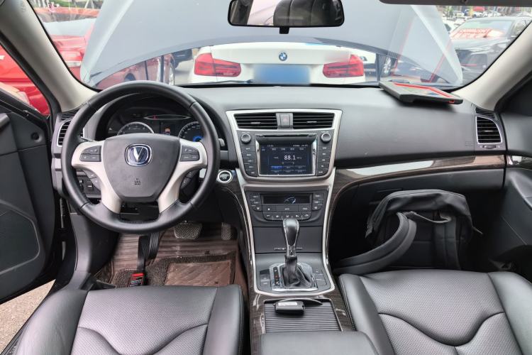 Used CHANGAN Raeton 2014 1.8T Automatic Prestige Anniversary Edition China IV Standard