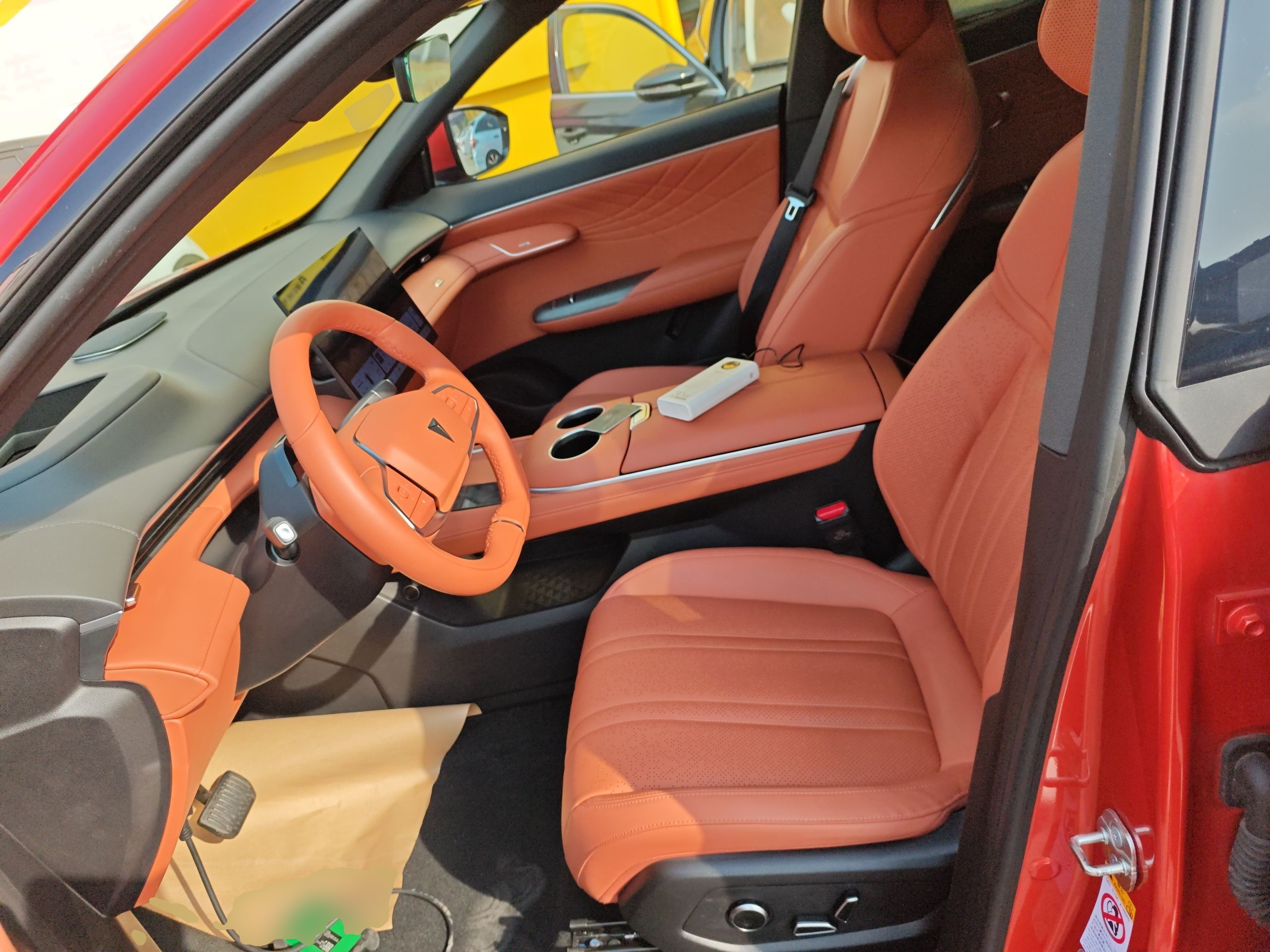 Переднее сиденье в автомобиле