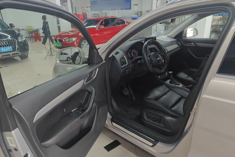 Used Audi Q3 2015 30 TFSI Ambition Edition
