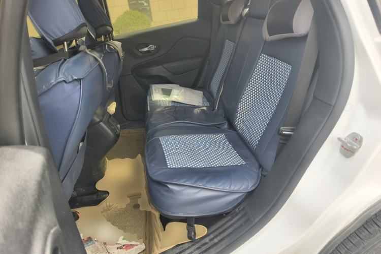 Used Jeep Cherokee 2017 2.4L Leading Smart Edition Left Rear Seat