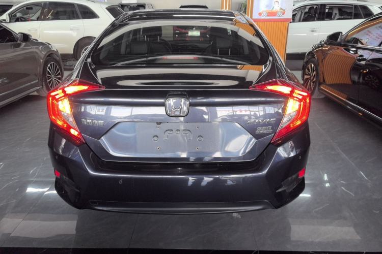 Used Honda Civic 2016 220TURBO CVT Luxury Edition
