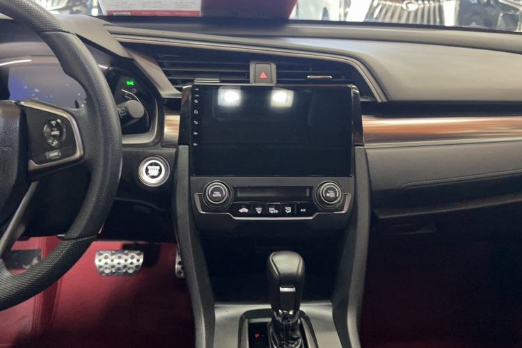 Used Honda Civic 2021 HATCHBACK 220TURBO CVT New Trendsetter Audio And AC Panel