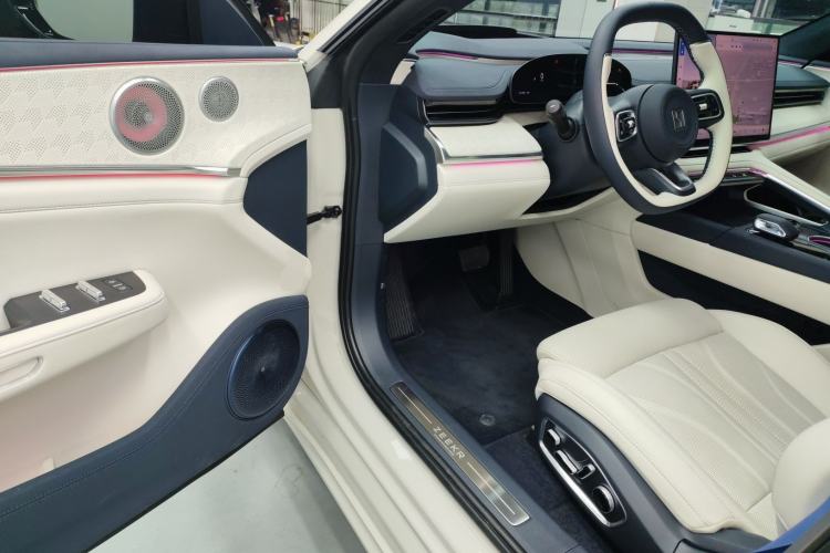 Used Zeekr 001 2026 95° All-Wheel-Drive Max Edition Driver Seat