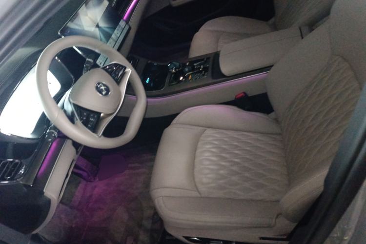 Used BYD Han 2025 EV Intelligent Driving Edition 701KM LiDAR Flagship Model Left Front Seat