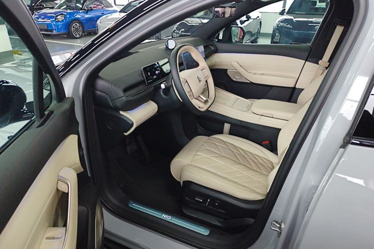 Used Nio ES6 2025 75 kWh Driver Seat