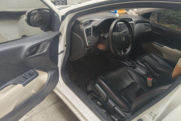 Used Honda City 2018 1.5L CVT Comfort Version Driver Seat