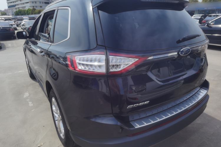 Used Ford Edge 2016 EcoBoost 245 Two-Wheel-Drive Titanium 7-Seater
