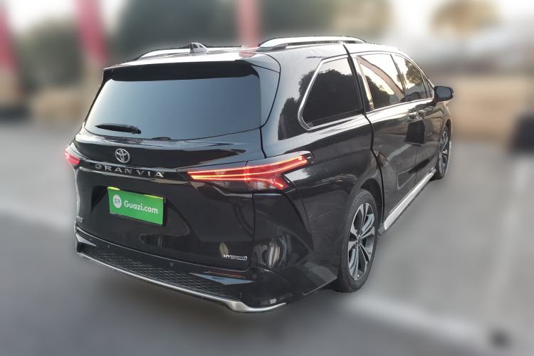 Used Toyota Granvia 2023 2.5L Hybrid Flagship VIP Edition Rear Right 45 Deg
