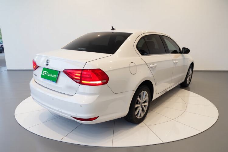 Used Volkswagen Lavida 2017 1.6L Automatic Comfort Edition