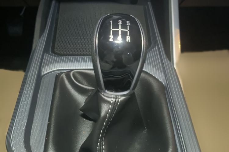 Used Geely Auto Emgrand 2026 Model 4th Generation 4 Millionth Anniversary Edition 1.5L Manual Overdrive Edition
