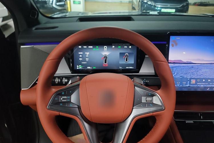 Used BYD Tang L 2025 DM 215KM LiDAR Flagship Model