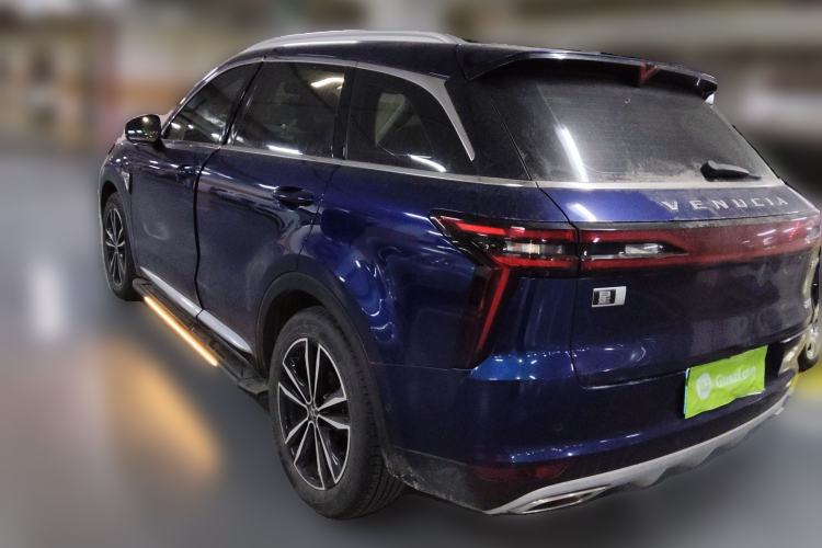 Used Venucia Star 2020 260T Automatic 48V Mild Hybrid Turbocharged Starry Edition
