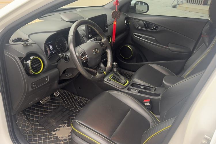 Used Hyundai ENCINO 2018 1.6T Dual-Clutch ZhiPao Edition China V Standard Driver Seat