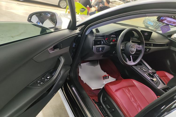 Used Audi A4L 2018 30th Anniversary Edition 40 TFSI Trendy Model Driver Seat