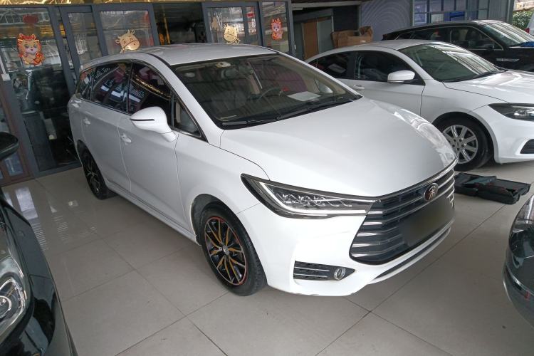 Used BYD Song MAX 2017 1.5T Manual Smart Connect Luxury 7-Seater