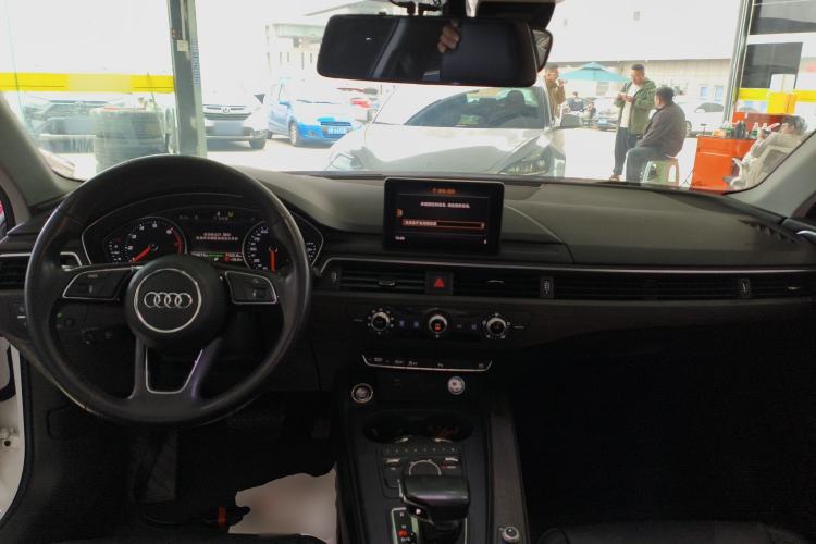 Used Audi A4L 2018 30th Anniversary Edition 40 TFSI Trendy Model