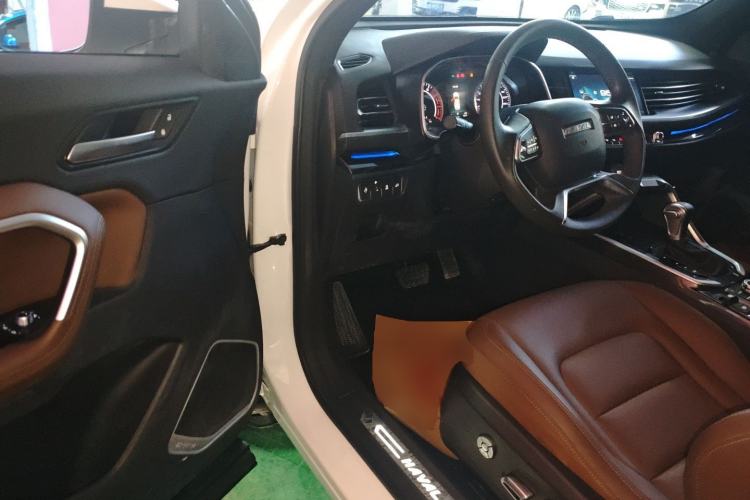 Used Haval H6 2018 Blue Label 2.0T Automatic Luxury Model Driver Seat