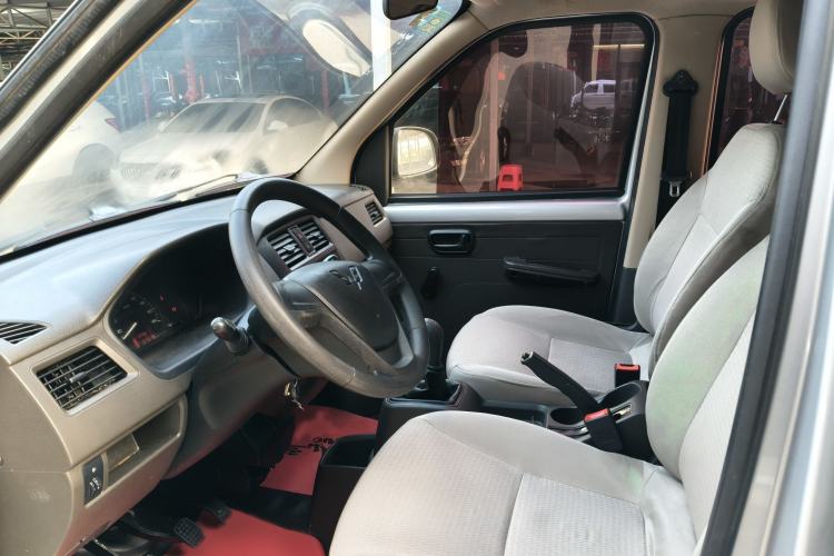 Used Wuling Rongguang S 2021 1.2L Base Model Window-Sealed 5-Seat LSI Car
