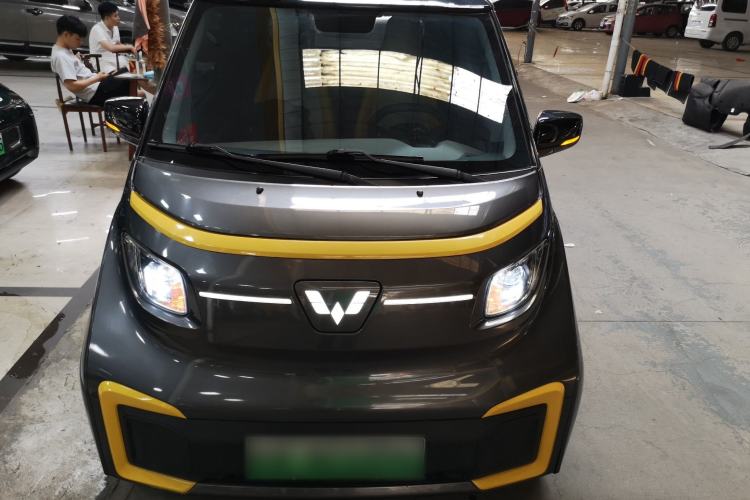 Used Wuling NAMMIEV 2021 Playful Model – High-Power Version Front