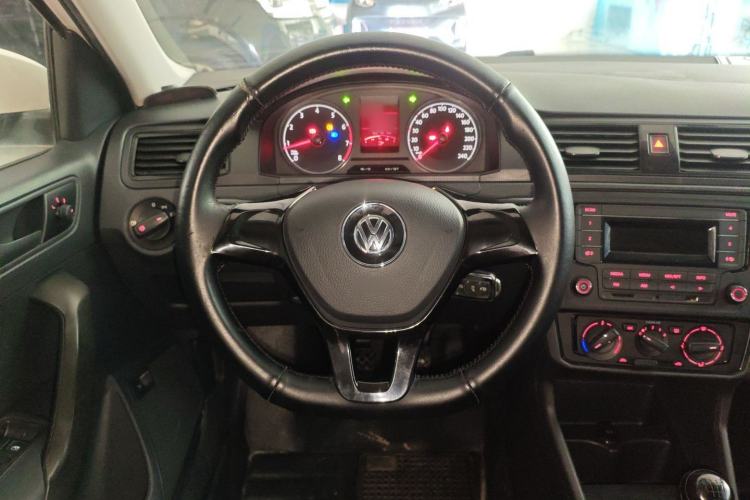 Used Volkswagen Santana 2016 1.6L Manual Fashion Edition Steering Wheel