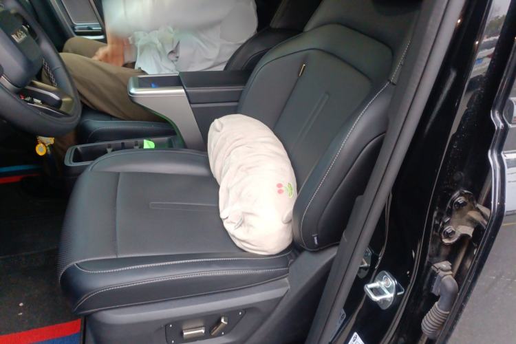 Used iCAR V23 2025 401 Two-Wheel Drive Advanced Edition
