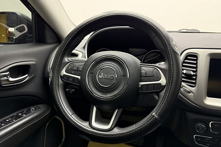 Used Jeep Compass 2019 220T Automatic Enjoyment Version