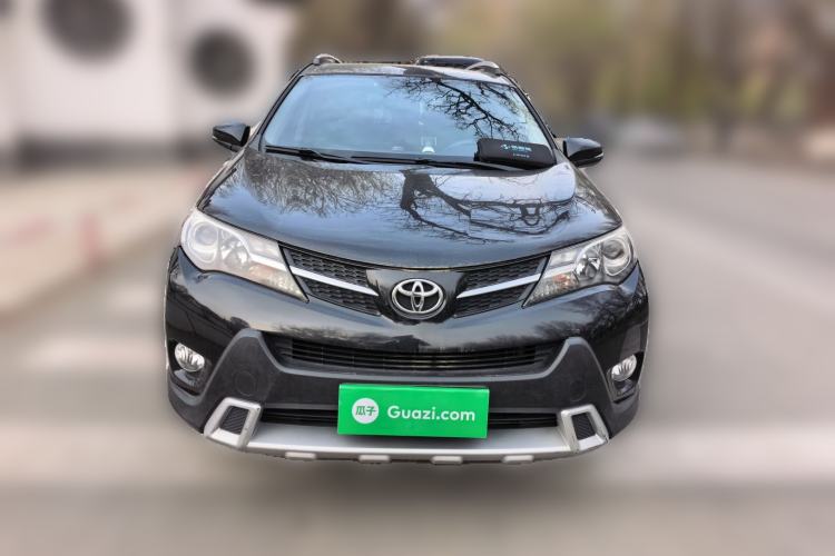 Used Toyota RAV4 2015 2.0L CVT Two-Wheel Drive Fashion Edition
